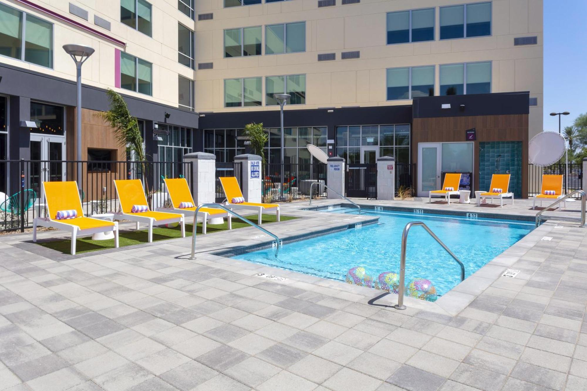 Hotel Aloft Glendale At Westgate Extérieur photo